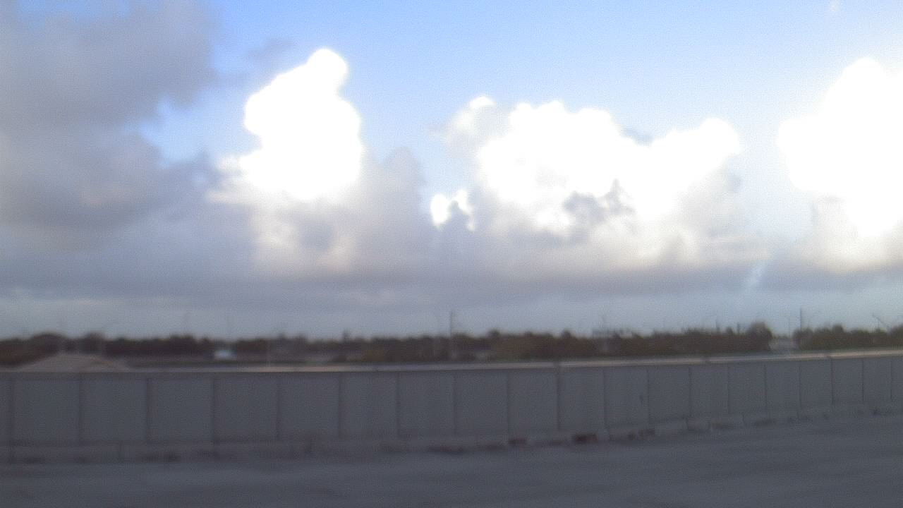 Thumbnail for current weather camera view from Forest Park ES in Boynton Beach, Florida