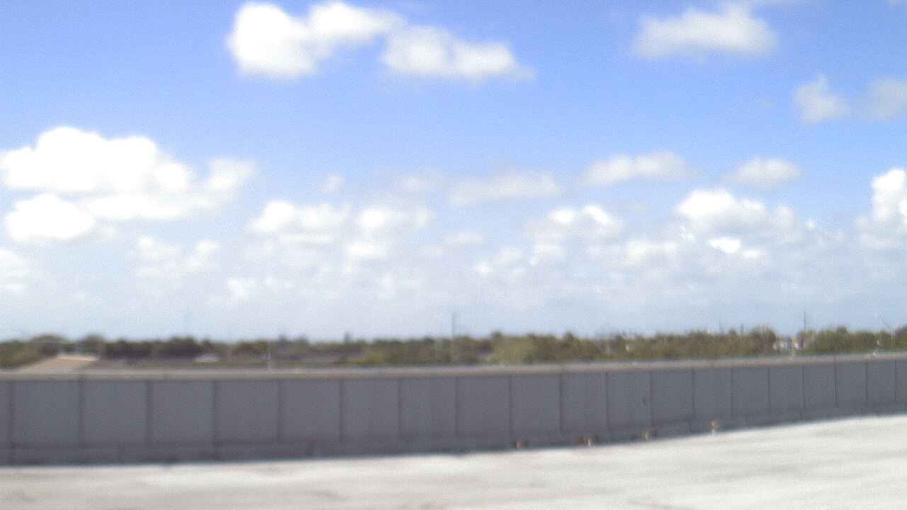 Thumbnail for current weather camera view from Forest Park ES in Boynton Beach, Florida