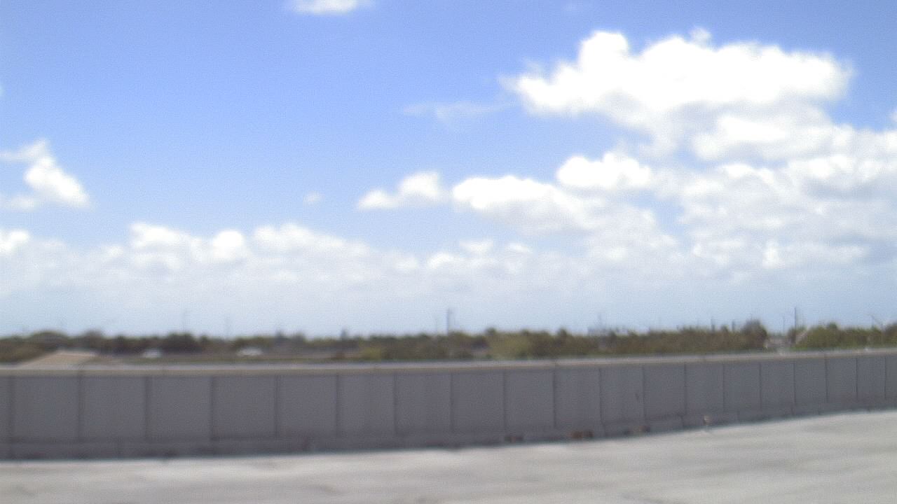 Thumbnail for current weather camera view from Forest Park ES in Boynton Beach, Florida