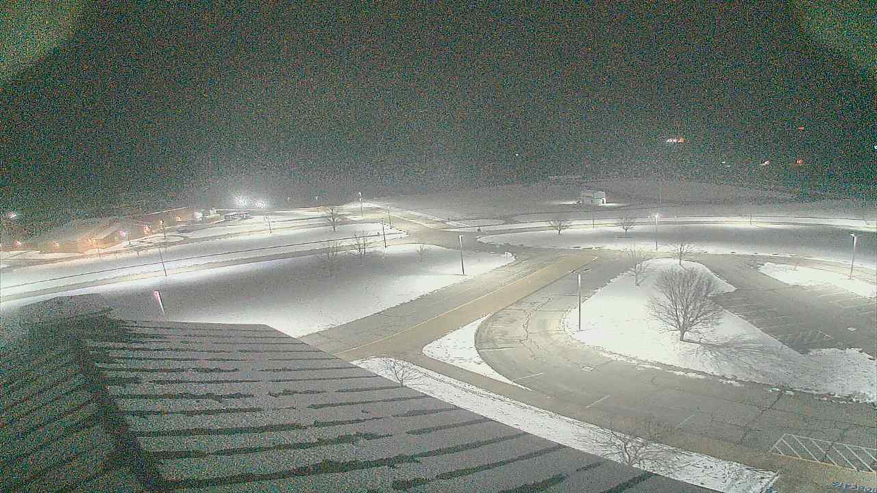 Thumbnail for current weather camera view from Central ES in Cambridge, Ohio