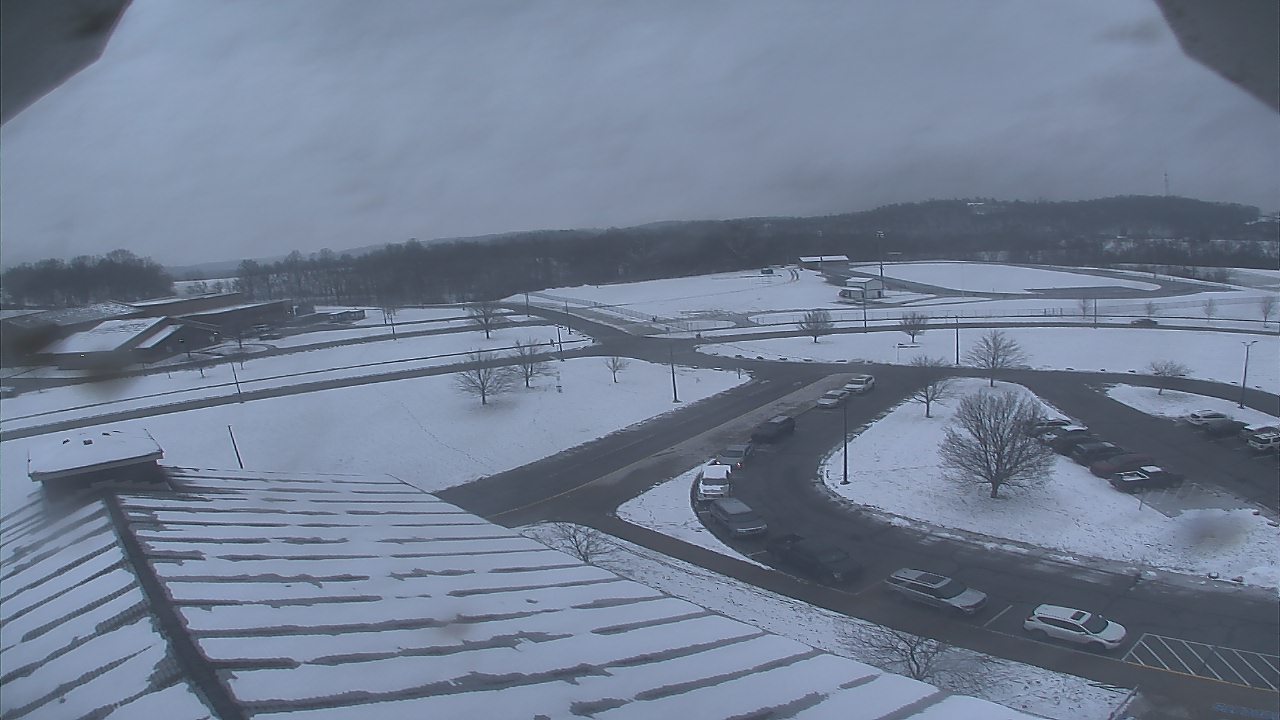 Thumbnail for current weather camera view from Central ES in Cambridge, Ohio