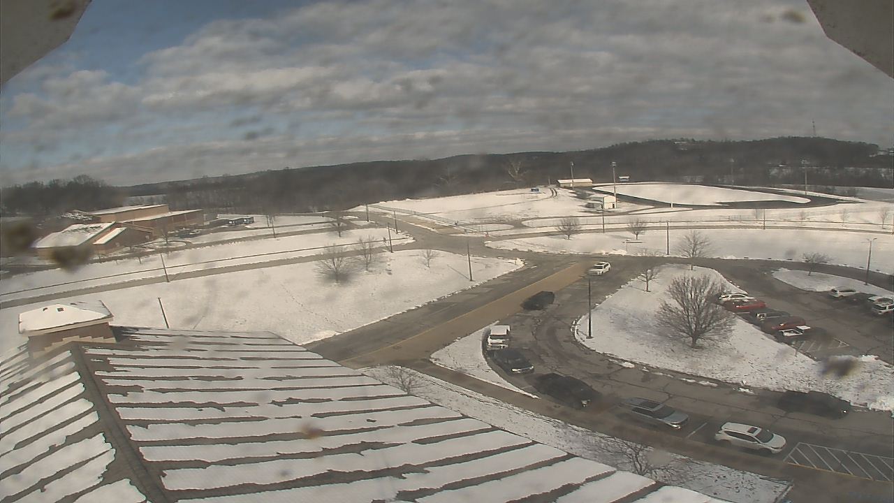 Thumbnail for current weather camera view from Central ES in Cambridge, Ohio