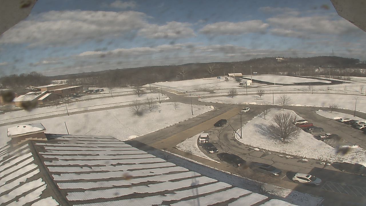 Thumbnail for current weather camera view from Central ES in Cambridge, Ohio