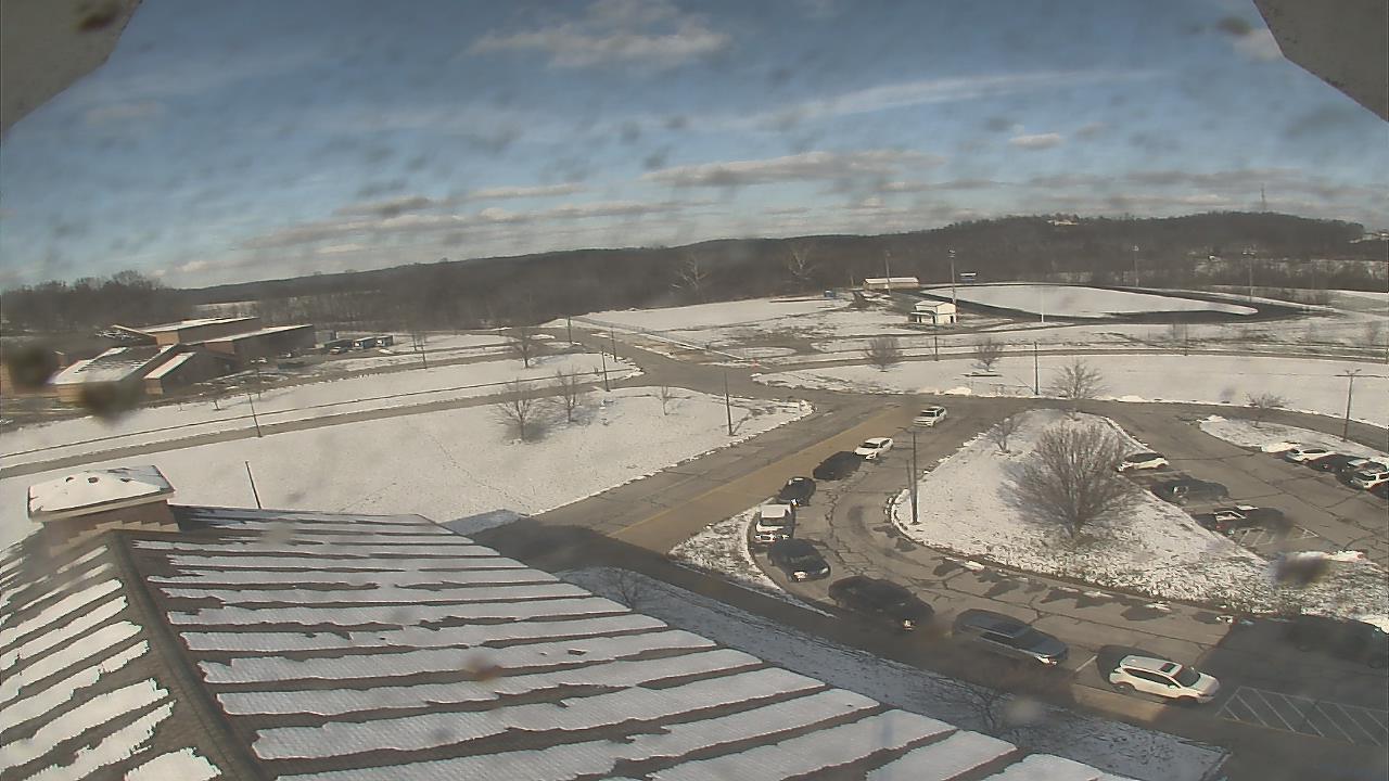 Thumbnail for current weather camera view from Central ES in Cambridge, Ohio