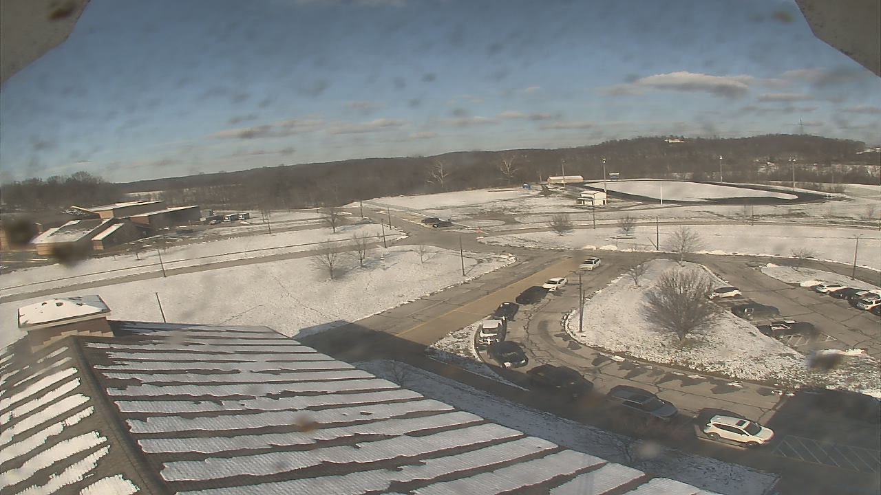 Thumbnail for current weather camera view from Central ES in Cambridge, Ohio