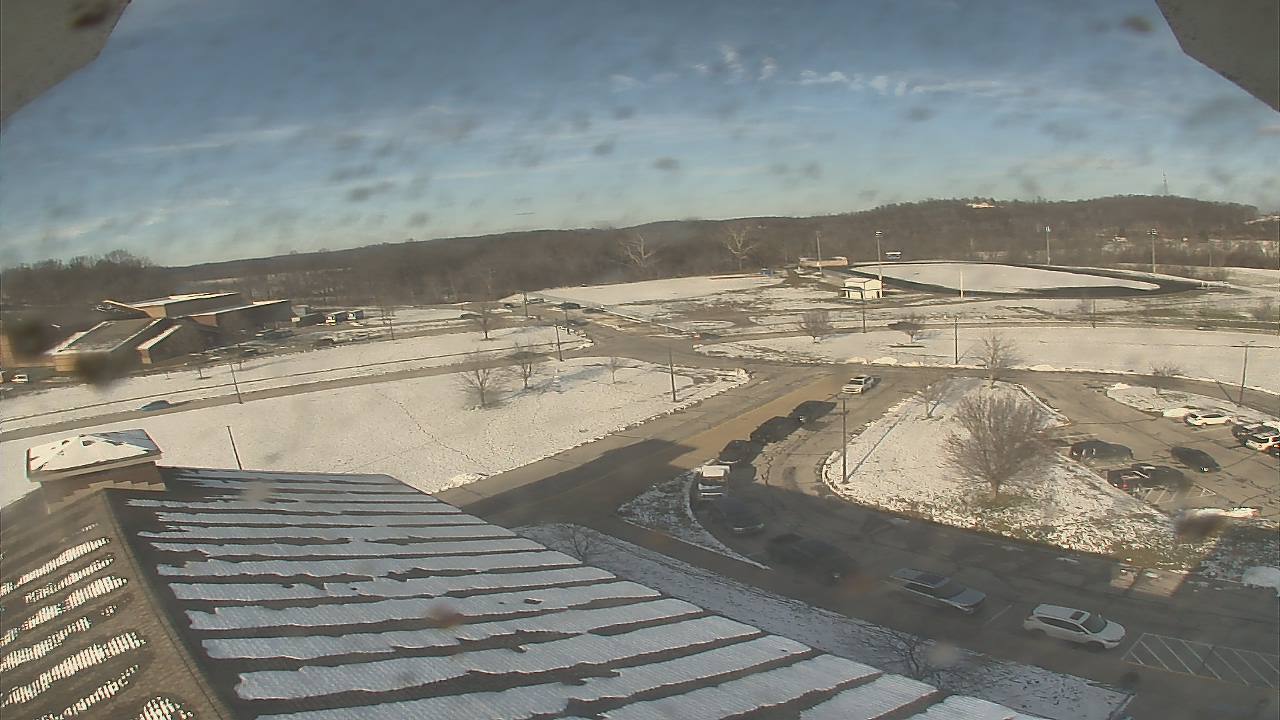 Thumbnail for current weather camera view from Central ES in Cambridge, Ohio