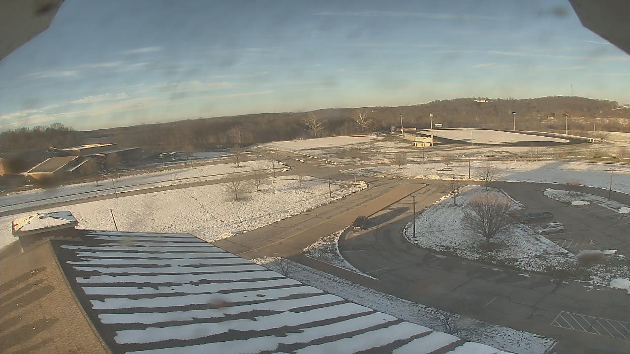 Thumbnail for current weather camera view from Central ES in Cambridge, Ohio