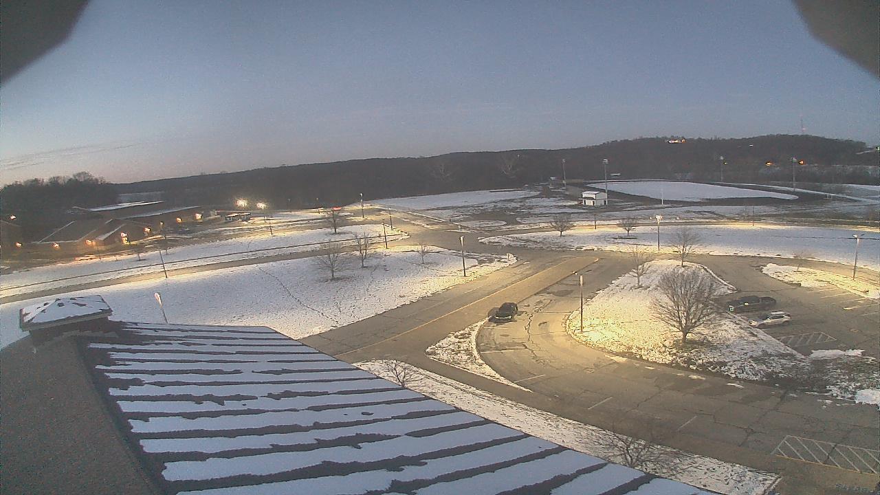 Thumbnail for current weather camera view from Central ES in Cambridge, Ohio