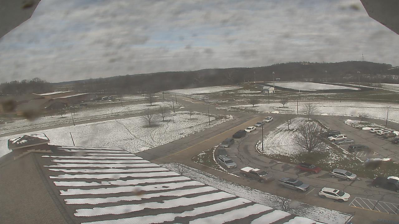 Thumbnail for current weather camera view from Central ES in Cambridge, Ohio