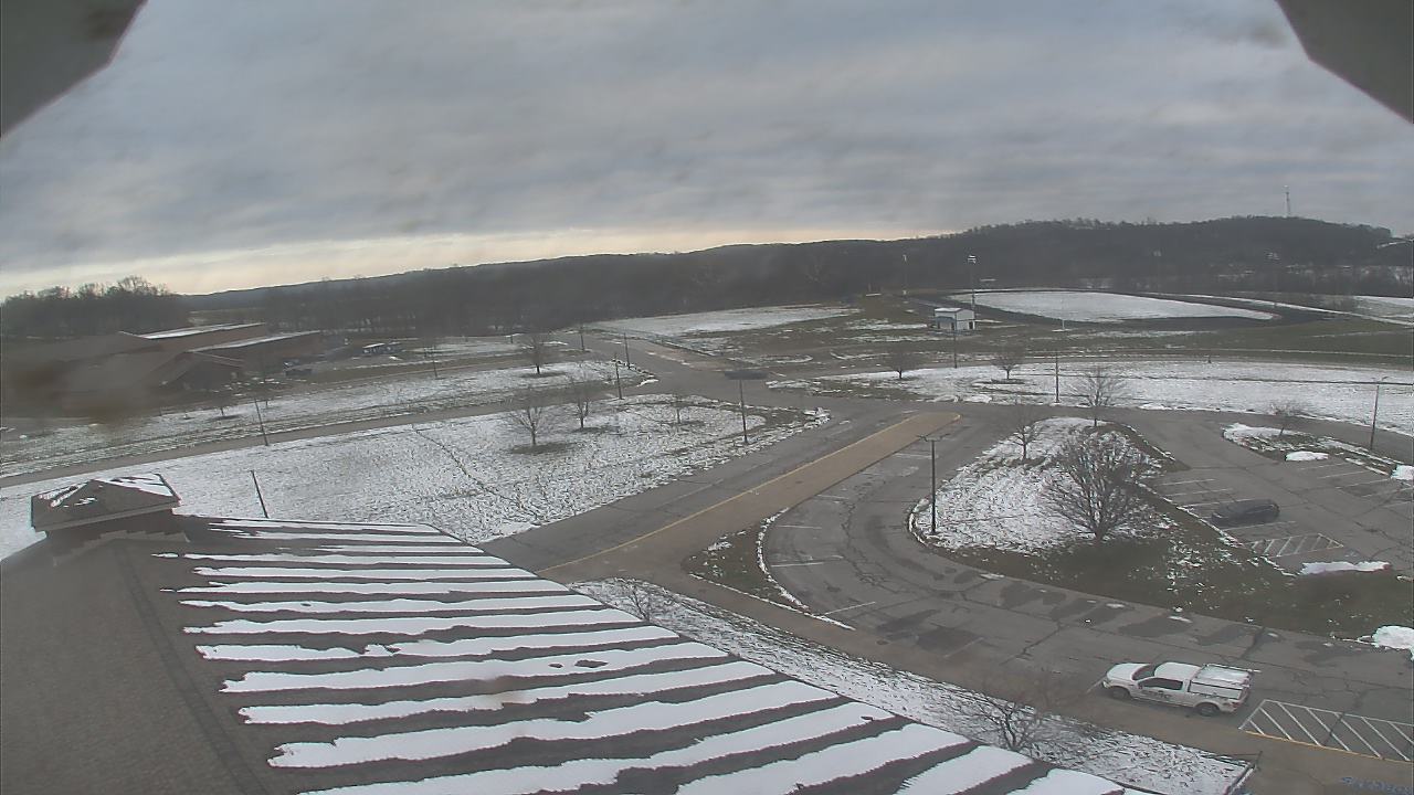 Thumbnail for current weather camera view from Central ES in Cambridge, Ohio