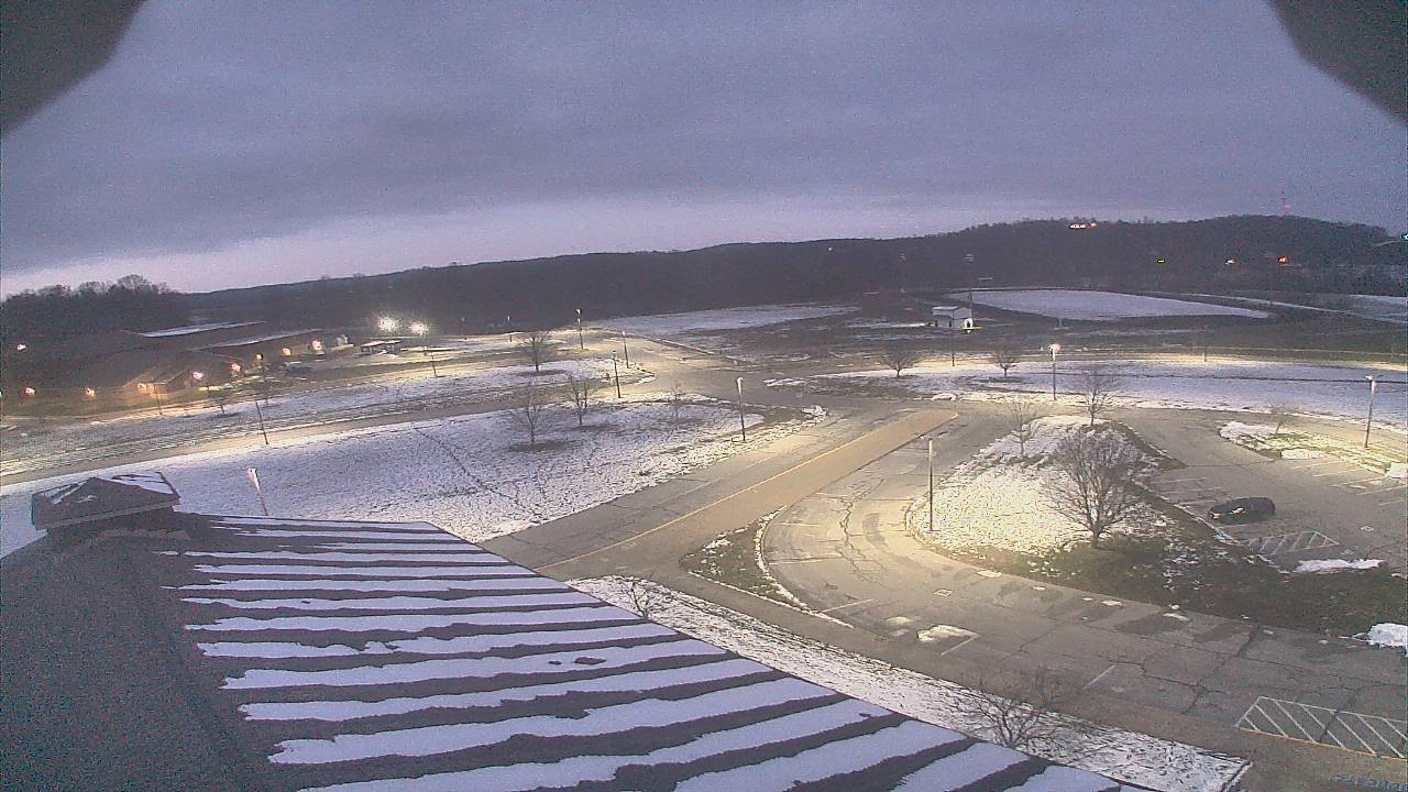 Thumbnail for current weather camera view from Central ES in Cambridge, Ohio