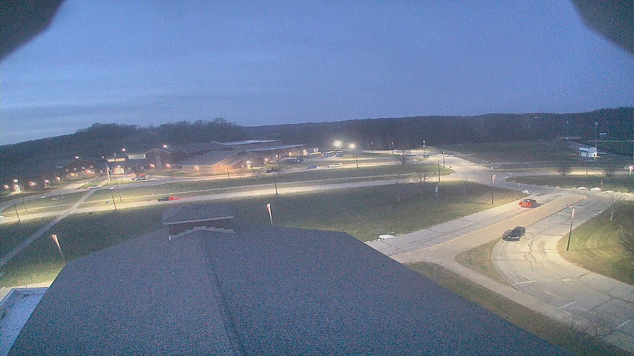 Thumbnail for current weather camera view from Central ES in Cambridge, Ohio