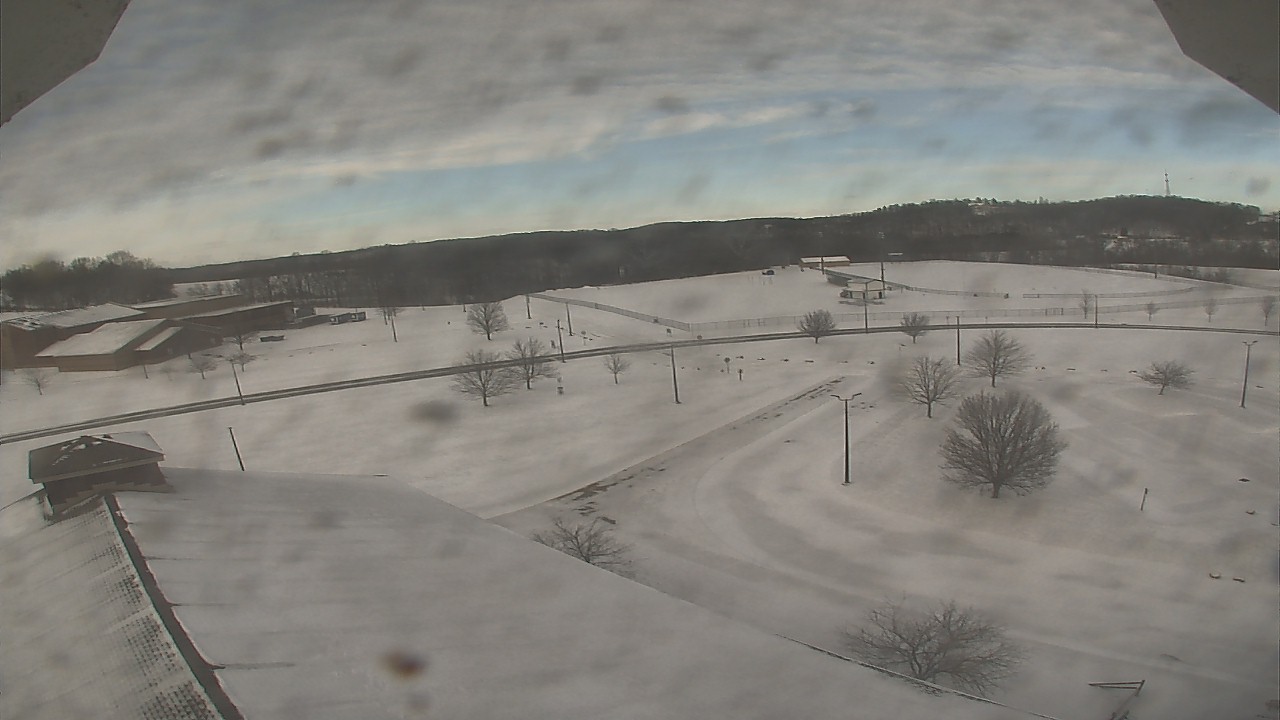 Thumbnail for current weather camera view from Central ES in Cambridge, Ohio