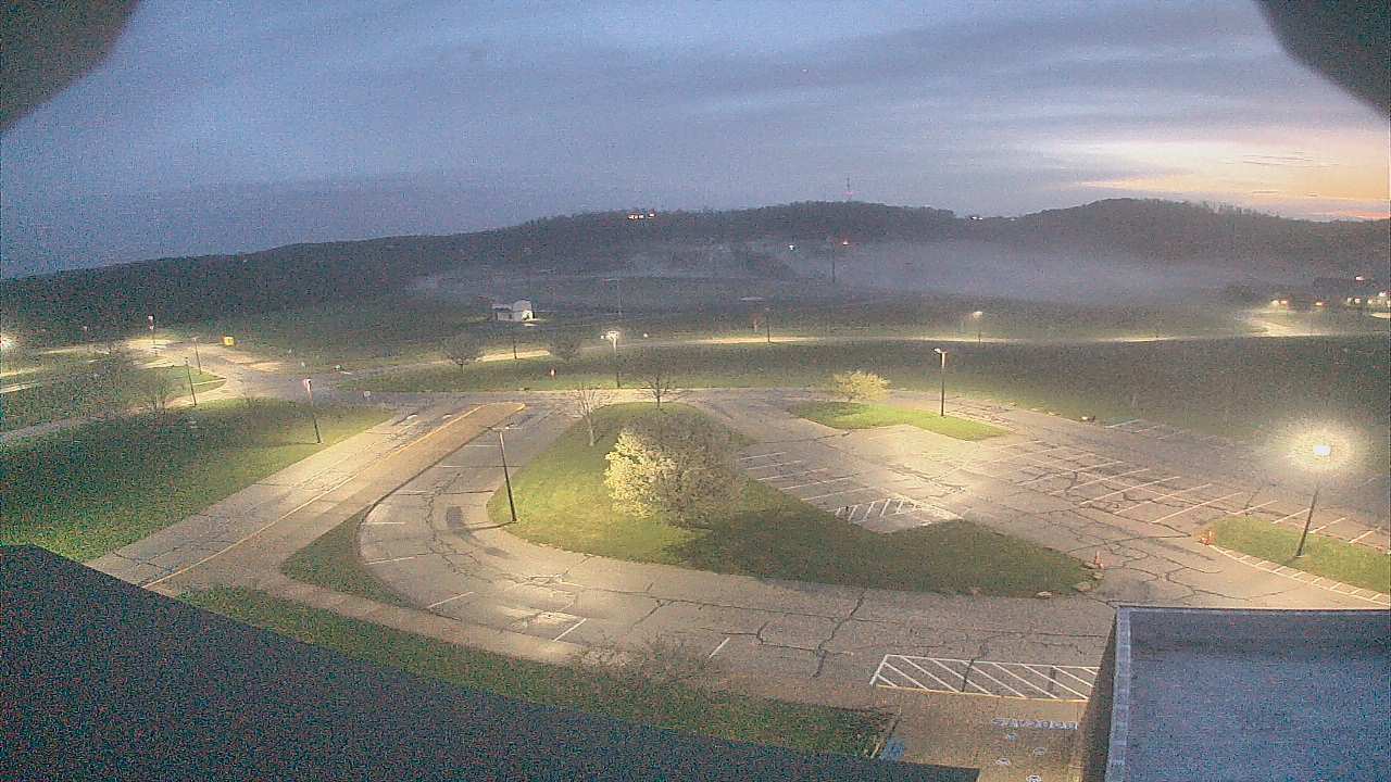 Thumbnail for current weather camera view from Central ES in Cambridge, Ohio