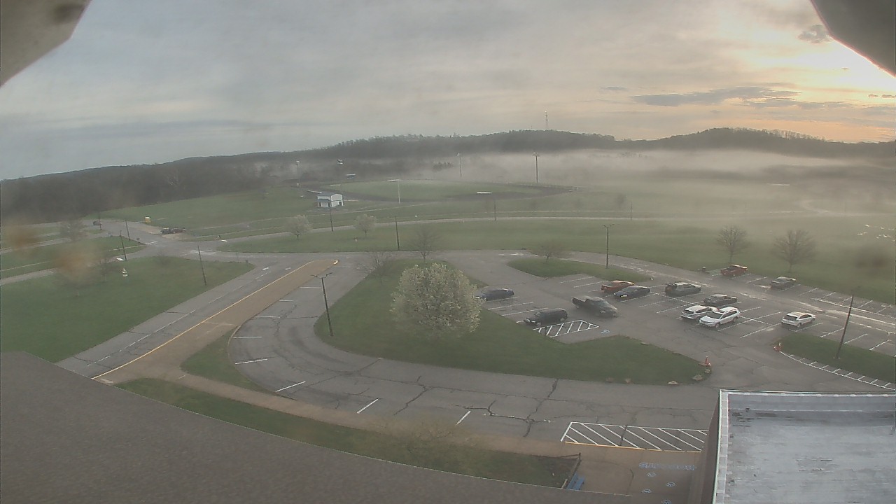 Thumbnail for current weather camera view from Central ES in Cambridge, Ohio