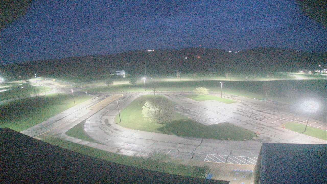 Thumbnail for current weather camera view from Central ES in Cambridge, Ohio