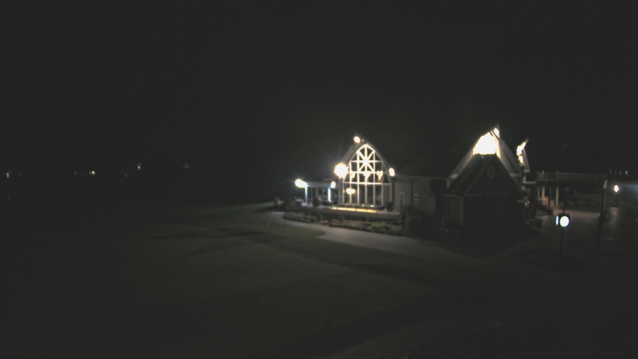 Thumbnail for current weather camera view from Coldstream Country Club in Cincinnati, Ohio