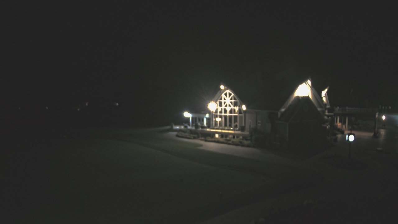Thumbnail for current weather camera view from Coldstream Country Club in Cincinnati, Ohio