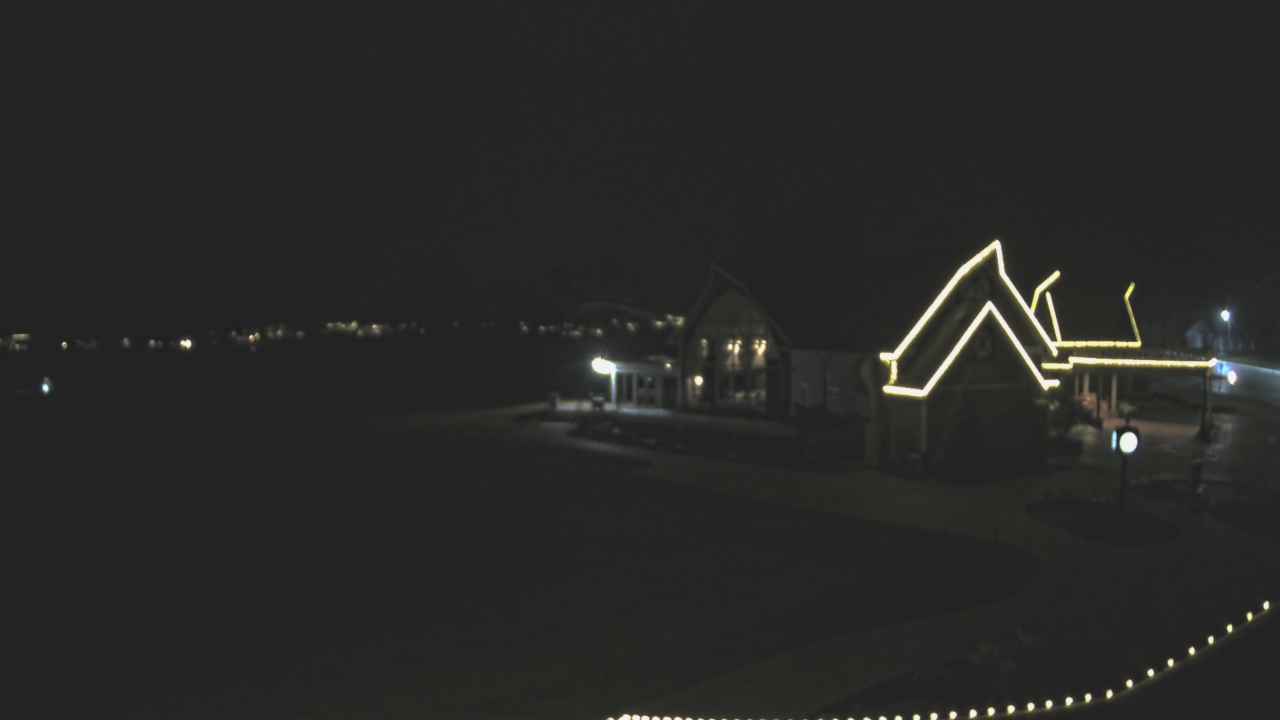 Thumbnail for current weather camera view from Coldstream Country Club in Cincinnati, Ohio