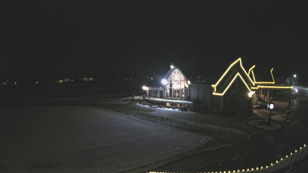 Thumbnail for current weather camera view from Coldstream Country Club in Cincinnati, Ohio