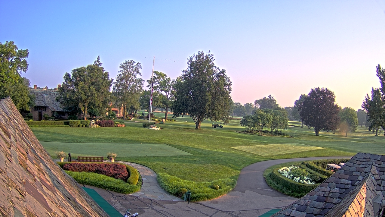 Thumbnail for current weather camera view from Country Club of Detroit in Grosse Pointe Farms, Michigan