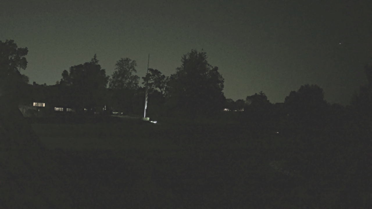Thumbnail for current weather camera view from Country Club of Detroit in Grosse Pointe Farms, Michigan