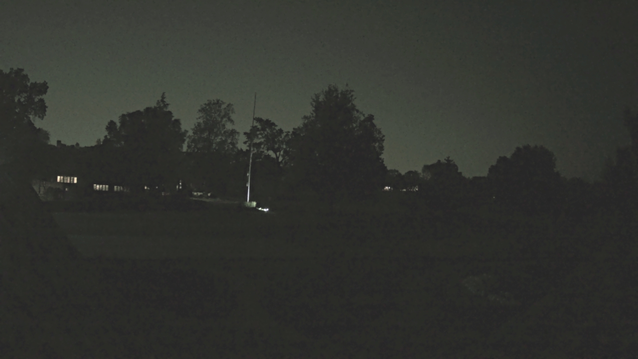 Thumbnail for current weather camera view from Country Club of Detroit in Grosse Pointe Farms, Michigan