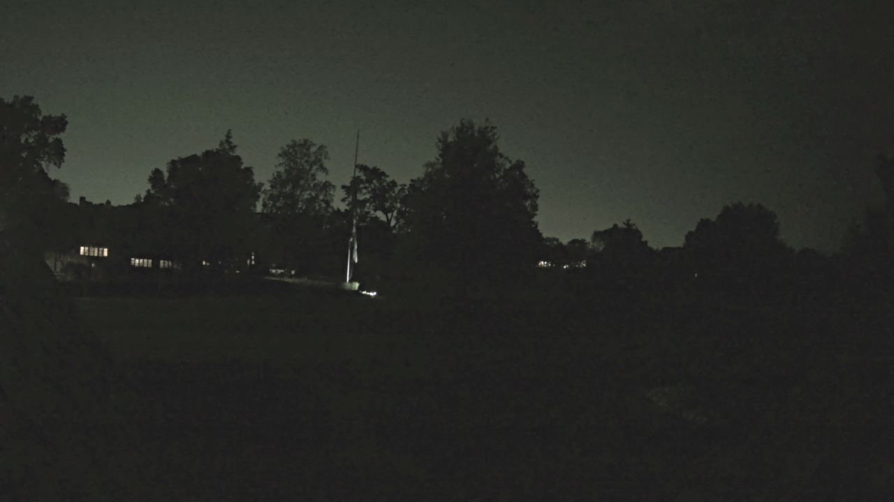 Thumbnail for current weather camera view from Country Club of Detroit in Grosse Pointe Farms, Michigan