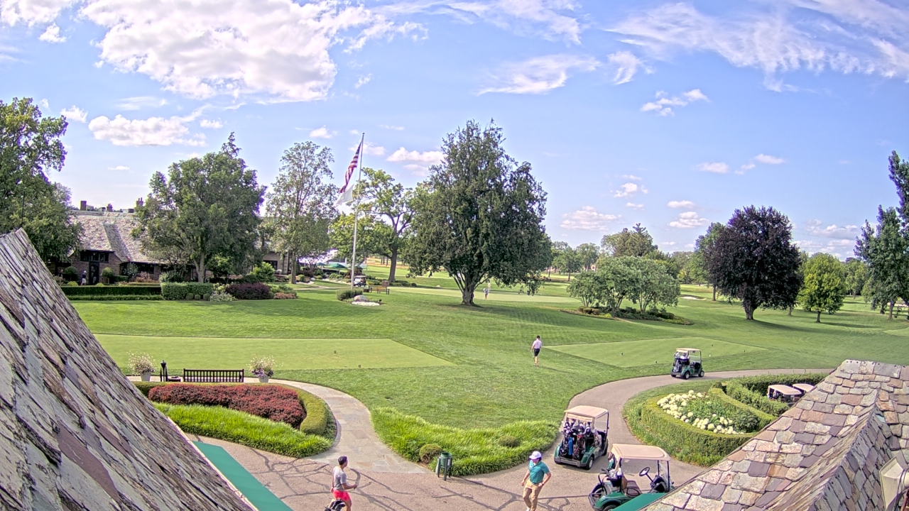 Thumbnail for current weather camera view from Country Club of Detroit in Grosse Pointe Farms, Michigan