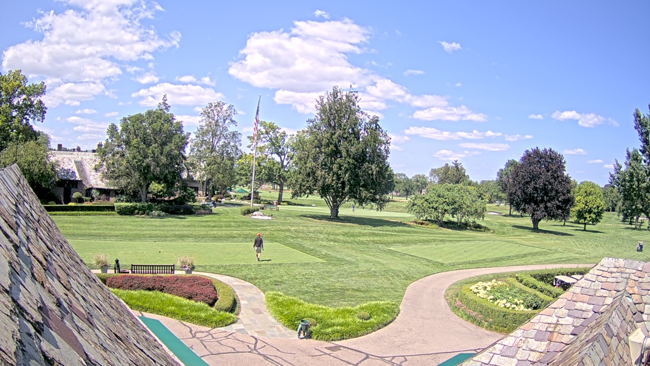 Thumbnail for current weather camera view from Country Club of Detroit in Grosse Pointe Farms, Michigan