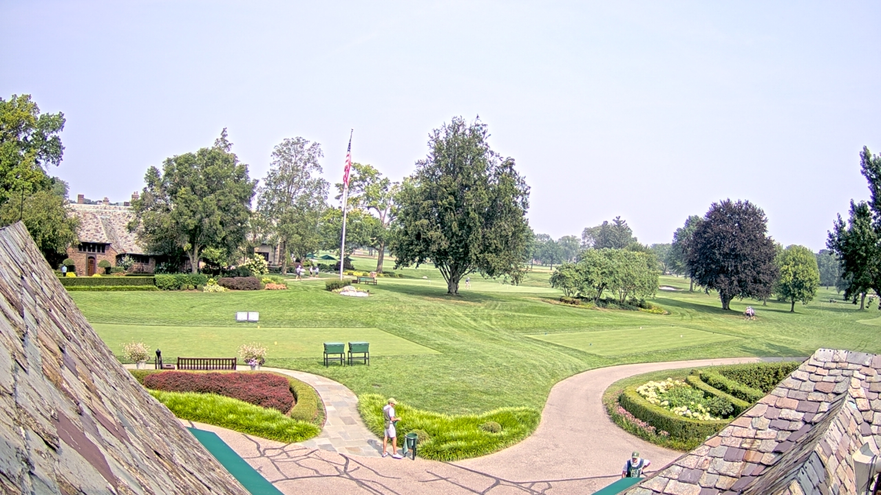 Thumbnail for current weather camera view from Country Club of Detroit in Grosse Pointe Farms, Michigan