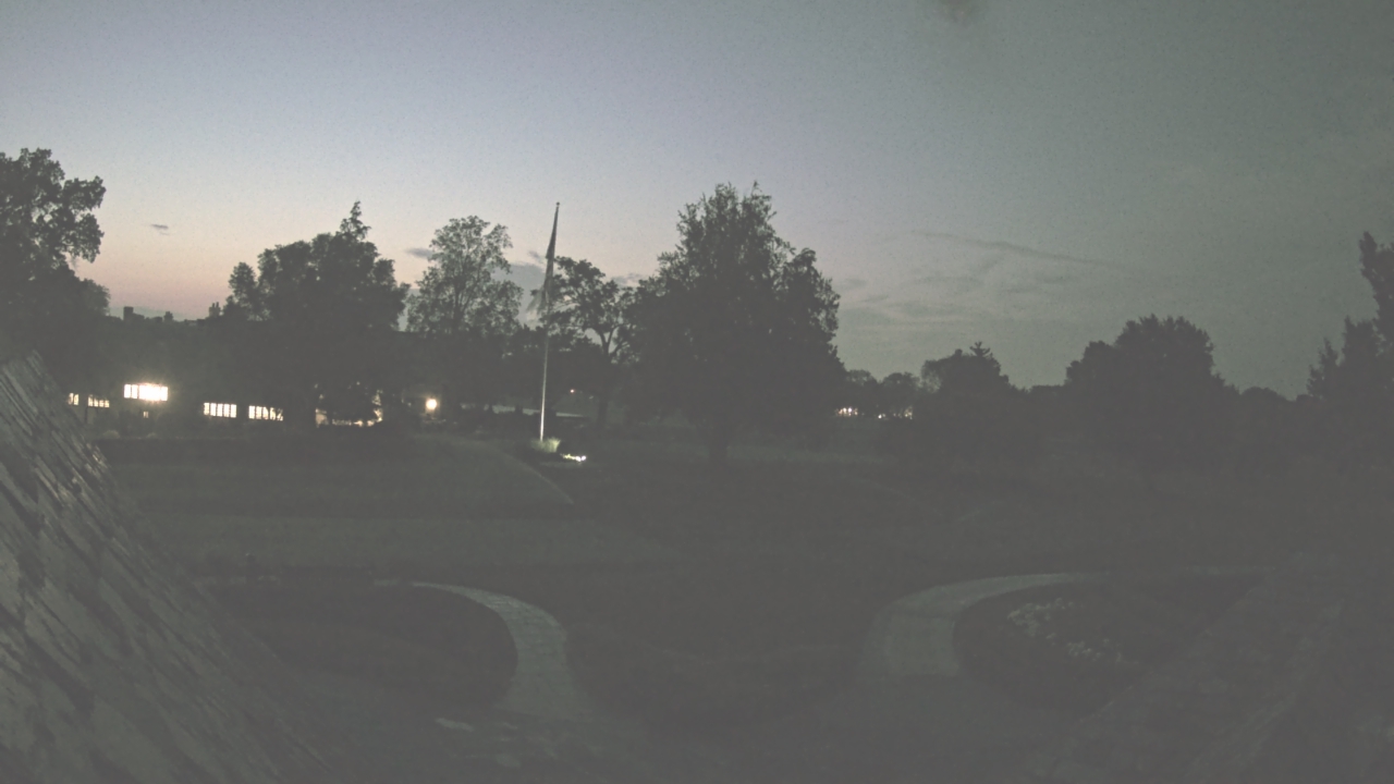 Thumbnail for current weather camera view from Country Club of Detroit in Grosse Pointe Farms, Michigan