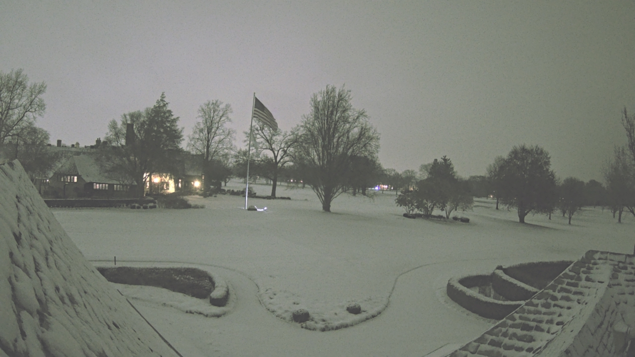 Thumbnail for current weather camera view from Country Club of Detroit in Grosse Pointe Farms, Michigan
