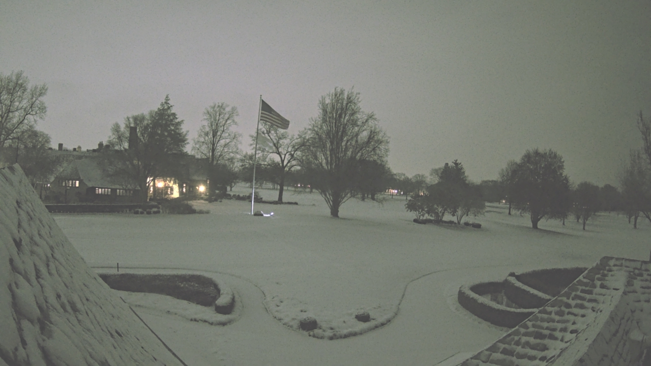 Thumbnail for current weather camera view from Country Club of Detroit in Grosse Pointe Farms, Michigan