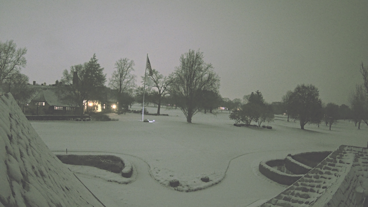 Thumbnail for current weather camera view from Country Club of Detroit in Grosse Pointe Farms, Michigan