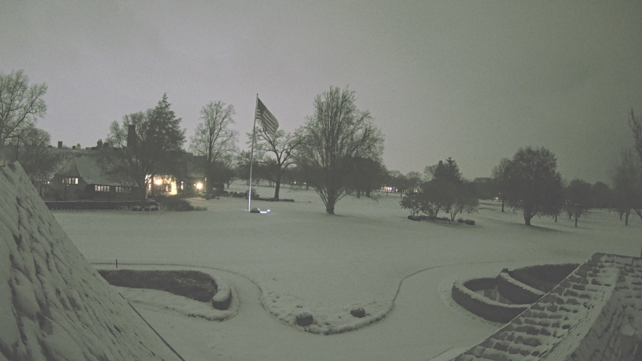 Thumbnail for current weather camera view from Country Club of Detroit in Grosse Pointe Farms, Michigan
