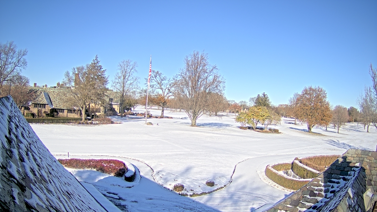 Thumbnail for current weather camera view from Country Club of Detroit in Grosse Pointe Farms, Michigan