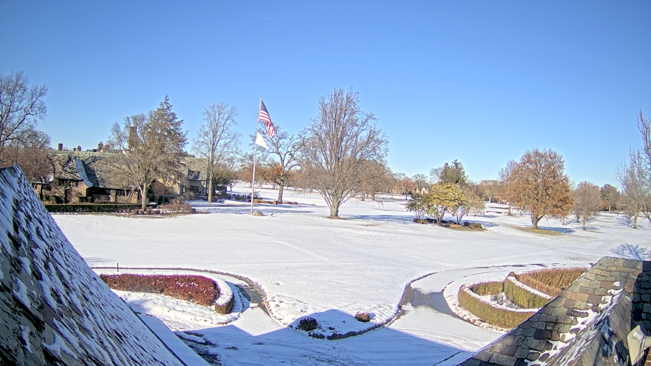 Thumbnail for current weather camera view from Country Club of Detroit in Grosse Pointe Farms, Michigan