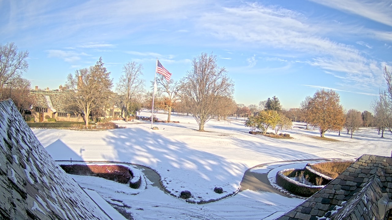 Thumbnail for current weather camera view from Country Club of Detroit in Grosse Pointe Farms, Michigan