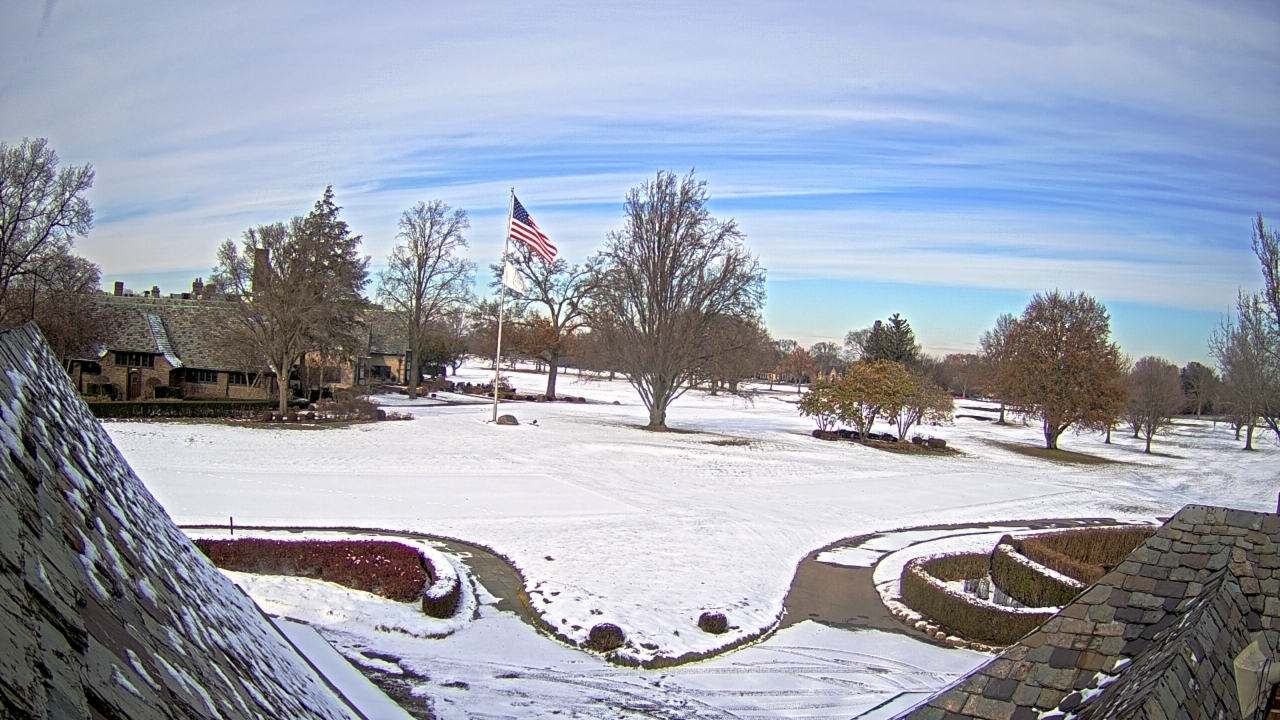 Thumbnail for current weather camera view from Country Club of Detroit in Grosse Pointe Farms, Michigan