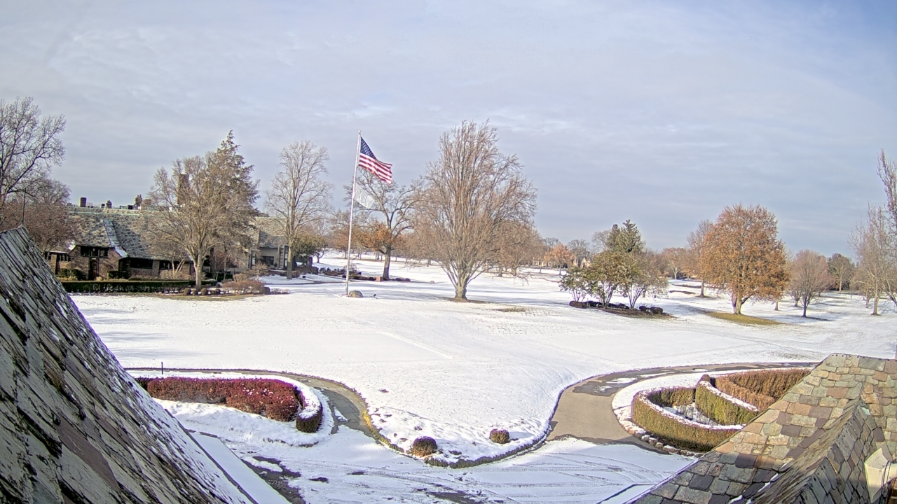 Thumbnail for current weather camera view from Country Club of Detroit in Grosse Pointe Farms, Michigan