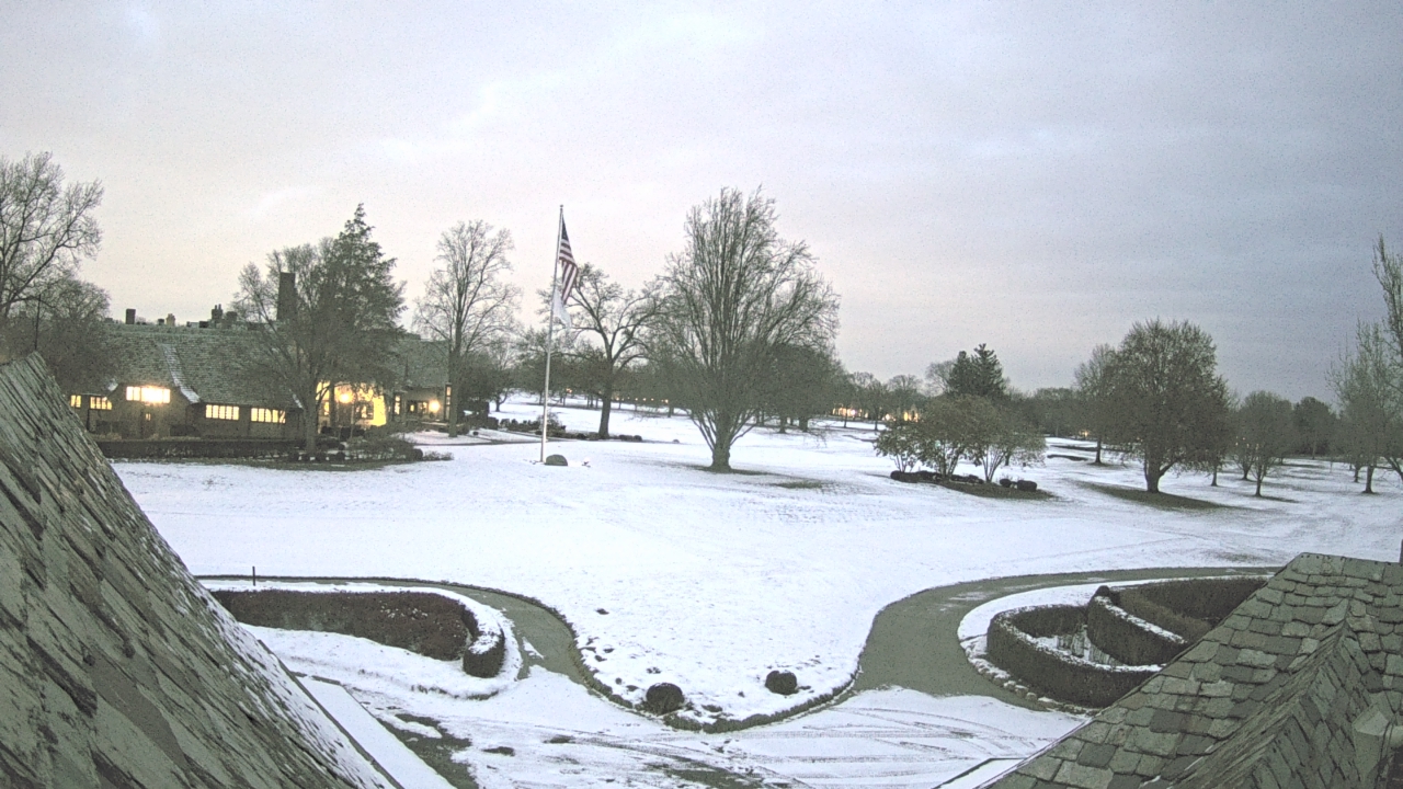 Thumbnail for current weather camera view from Country Club of Detroit in Grosse Pointe Farms, Michigan