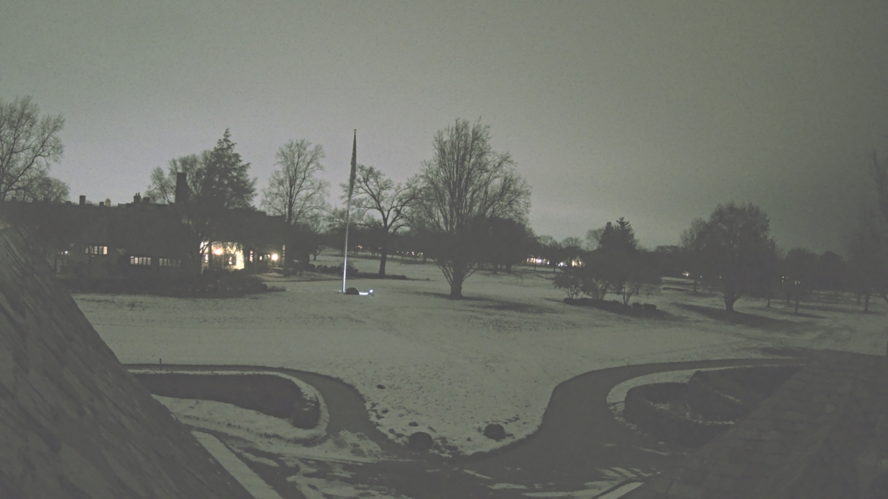 Thumbnail for current weather camera view from Country Club of Detroit in Grosse Pointe Farms, Michigan