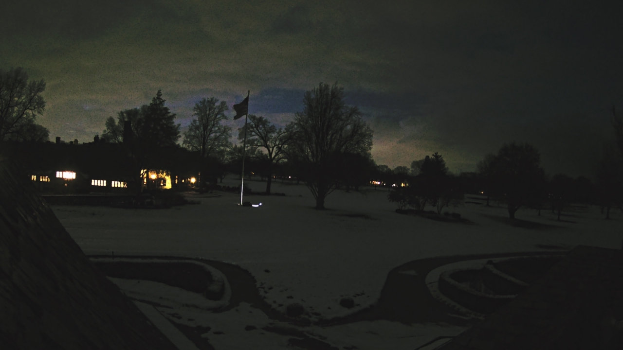 Thumbnail for current weather camera view from Country Club of Detroit in Grosse Pointe Farms, Michigan