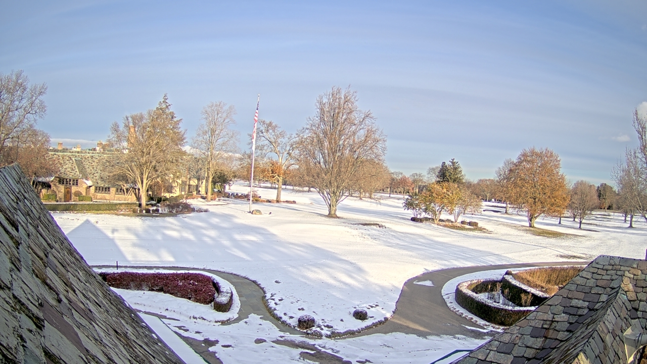 Thumbnail for current weather camera view from Country Club of Detroit in Grosse Pointe Farms, Michigan