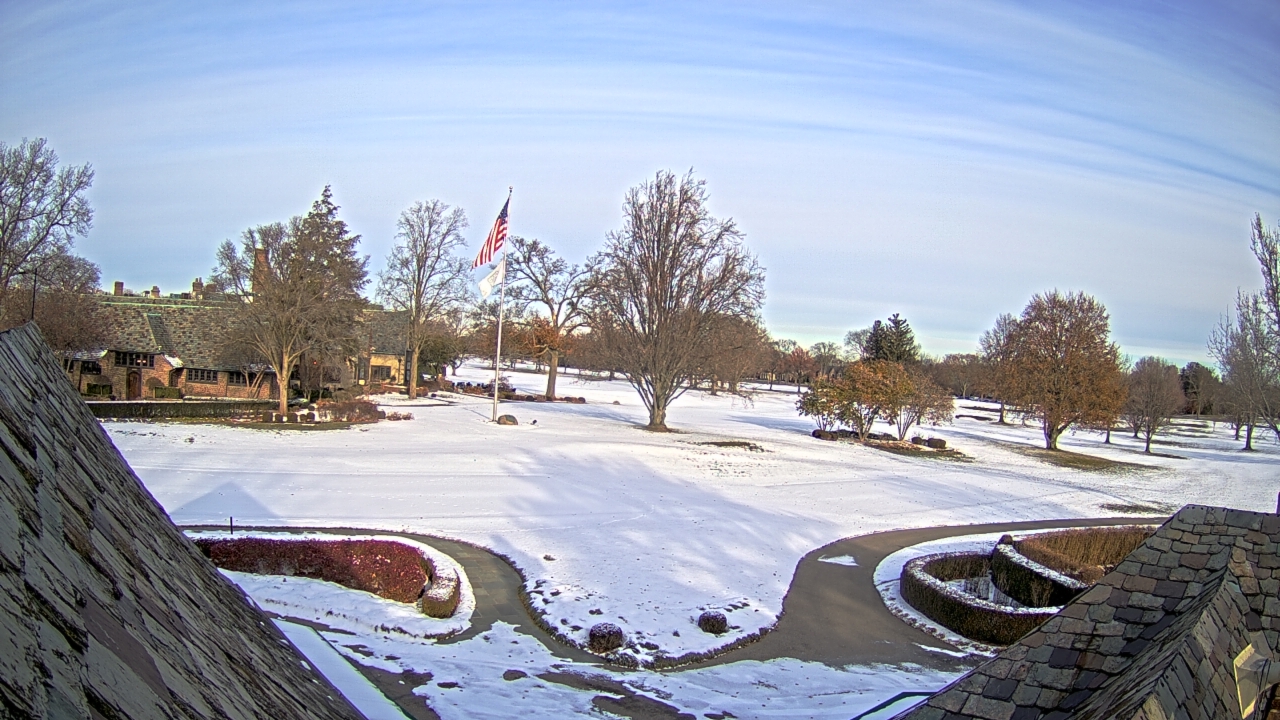 Thumbnail for current weather camera view from Country Club of Detroit in Grosse Pointe Farms, Michigan