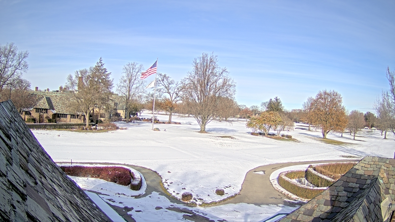 Thumbnail for current weather camera view from Country Club of Detroit in Grosse Pointe Farms, Michigan