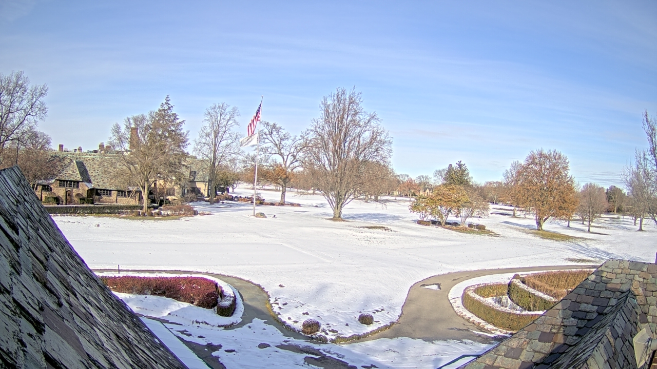 Thumbnail for current weather camera view from Country Club of Detroit in Grosse Pointe Farms, Michigan