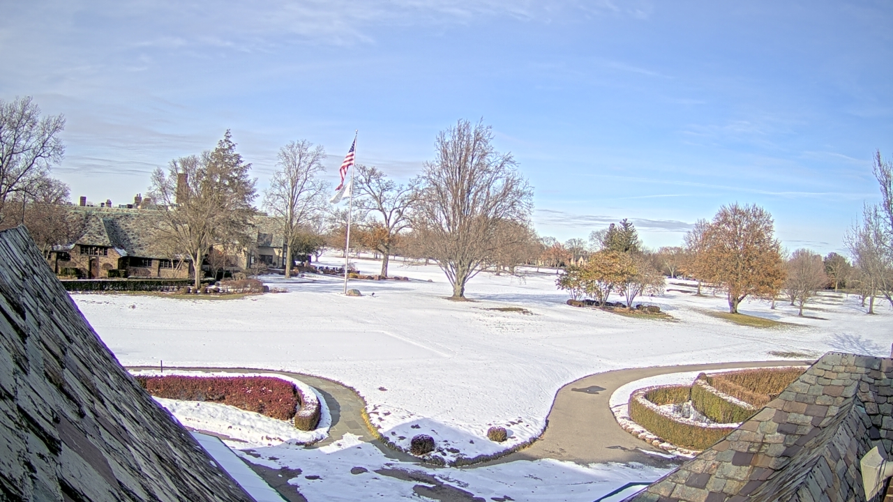 Thumbnail for current weather camera view from Country Club of Detroit in Grosse Pointe Farms, Michigan