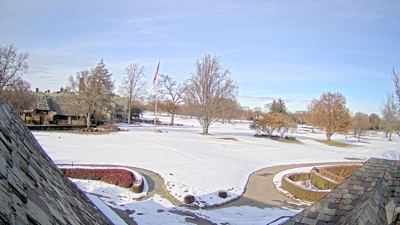 Thumbnail for current weather camera view from Country Club of Detroit in Grosse Pointe Farms, Michigan